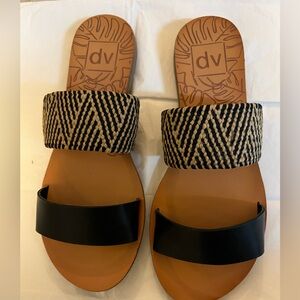 DV by Dolce Vita Black and Tan Patterned Sandals. Size 6 1/2